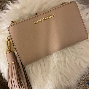 MK wristlet
